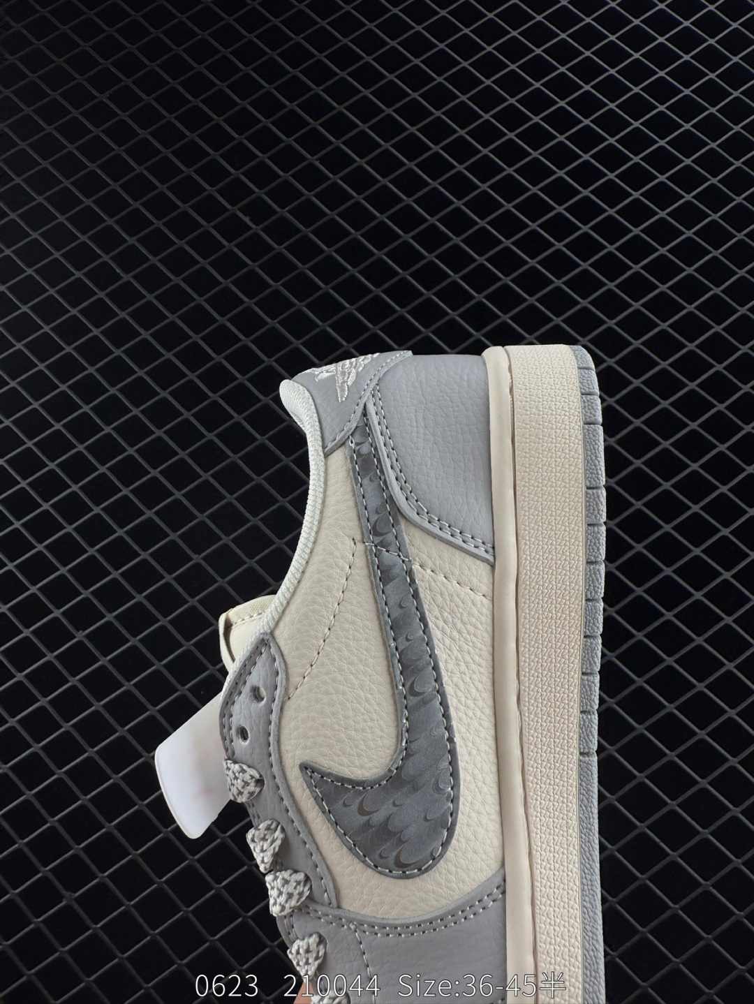 Nike Air Jordan 1 x Travis Scott AJ1